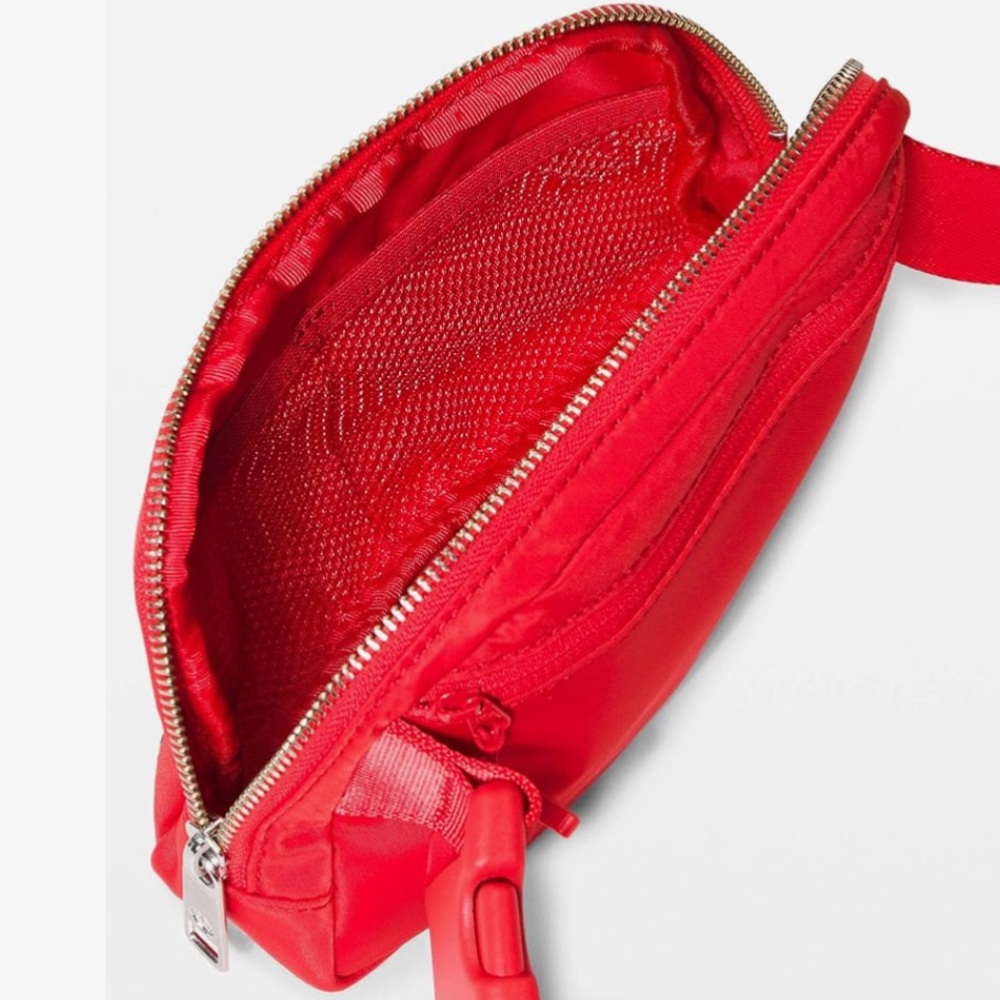 Lululemon Everywhere Adjustable Strap - image 5